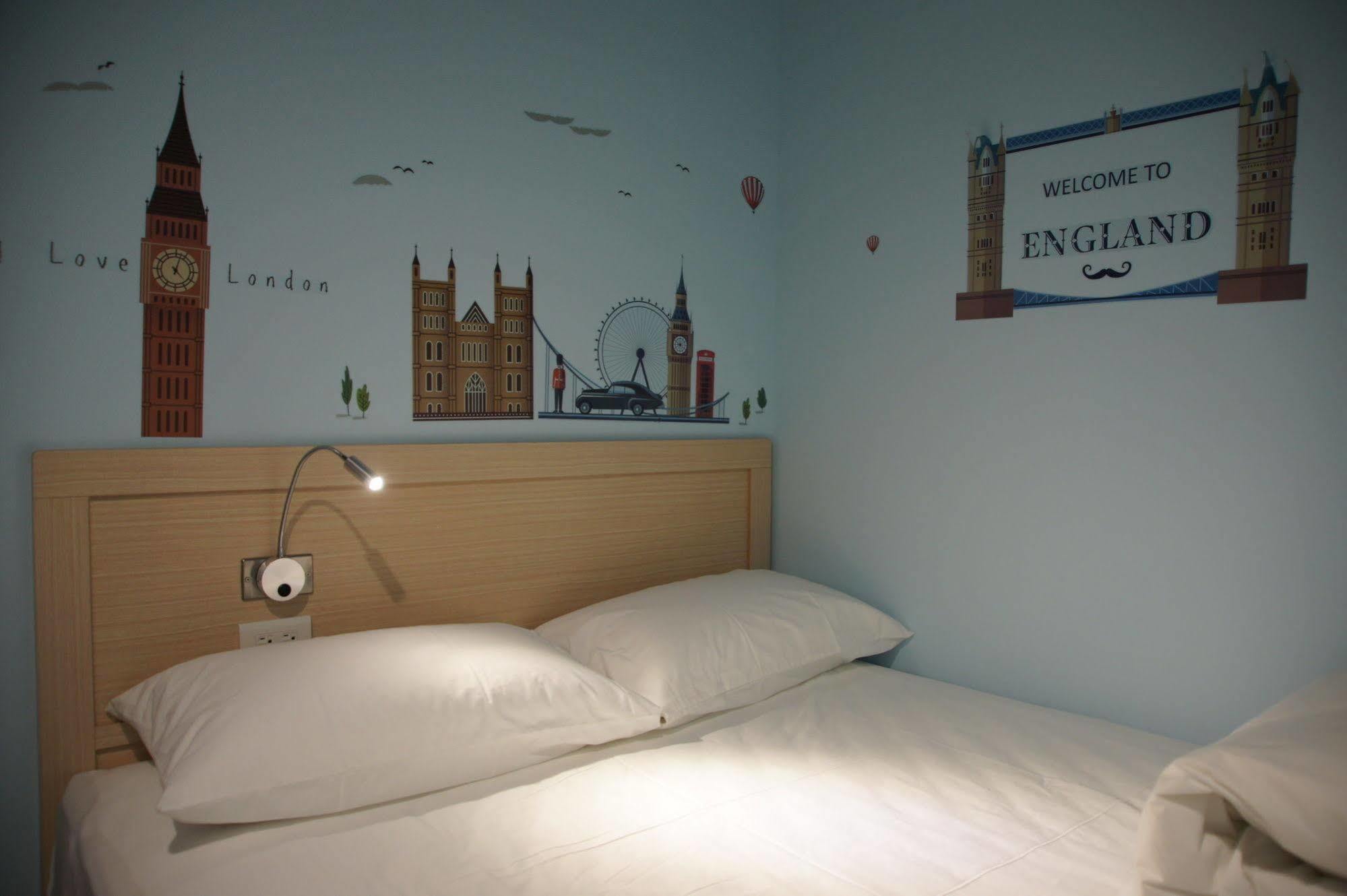 Park Hostel Taipei Extérieur photo